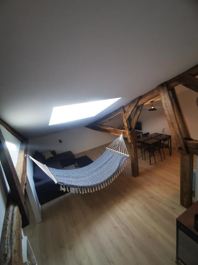 Appartement Neuf Climatise Sous Les Toits La Roche-Chalais Eksteriør bilde